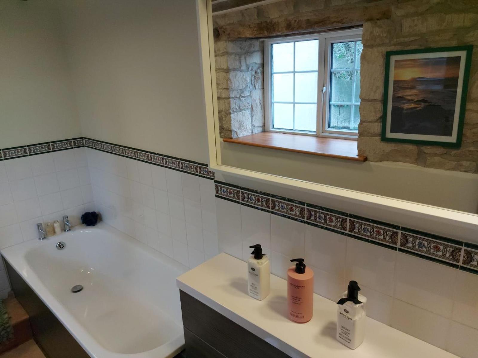 Thames Head Wharf - Historic Cotswold Cottage With Stunning Countryside Views Cirencester Εξωτερικό φωτογραφία
